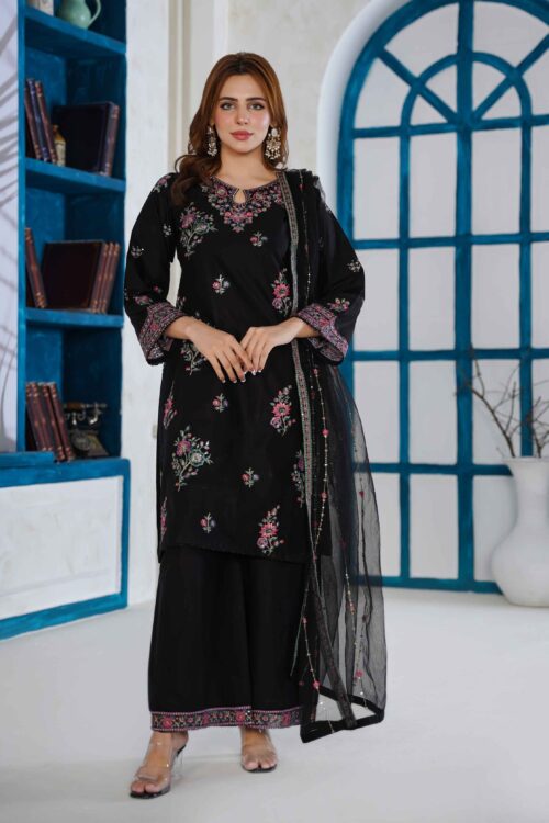 Black Beauty STITCHED 3PC EMBROIDERED LUXURY LAWN SUIT